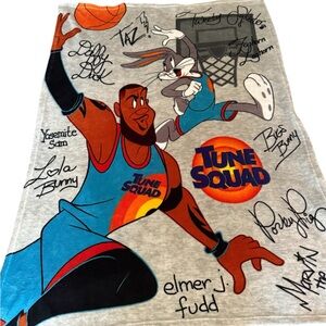 Lebron James Throw Blanket Space Jam Basketball Stars Plush 44” x 60” wall decor
